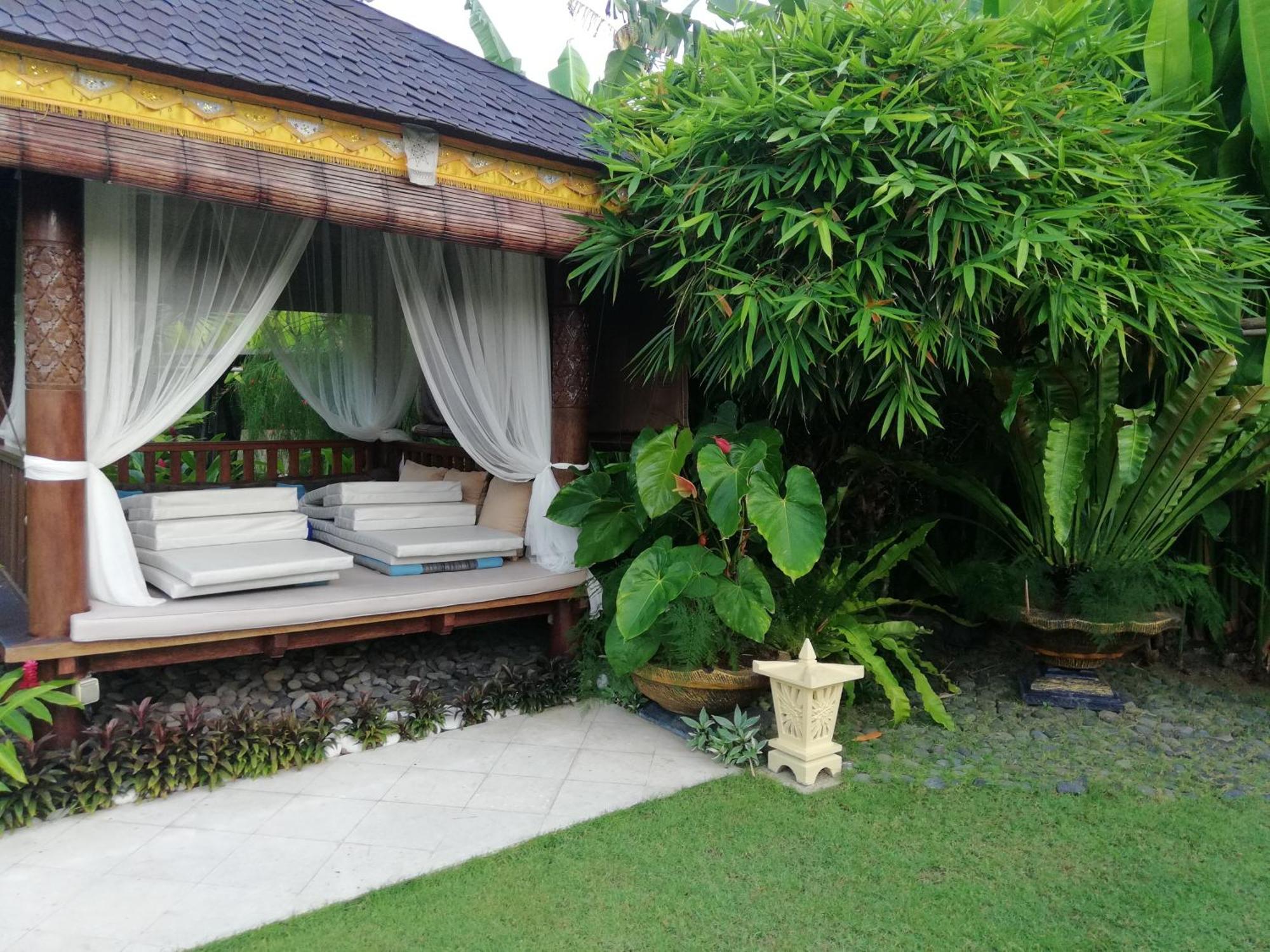 Villa Gusmania Candi Dasa  Luaran gambar