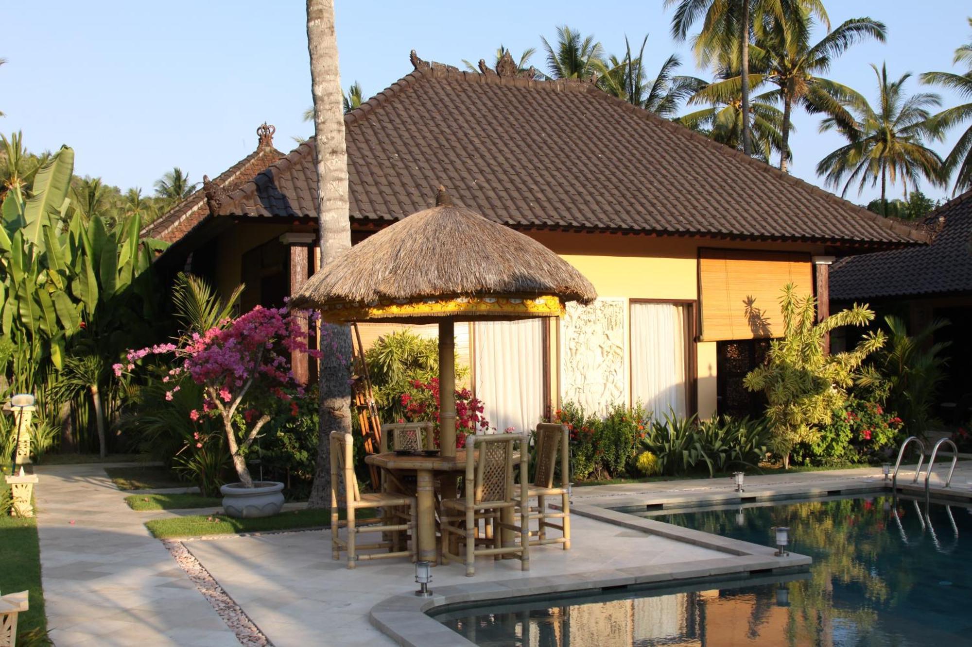 Villa Gusmania Candi Dasa  Bilik gambar
