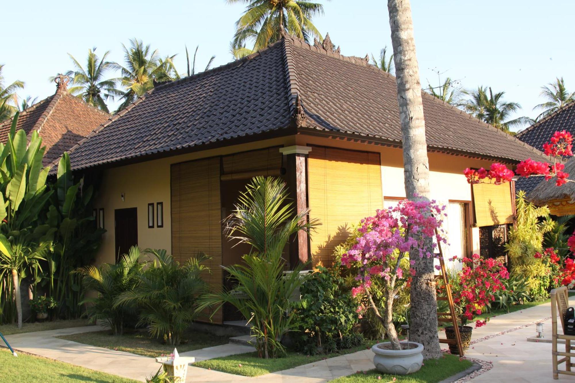 Villa Gusmania Candi Dasa  Bilik gambar